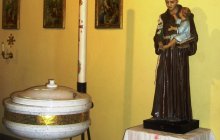 Sant'antonio e fonte battesimale